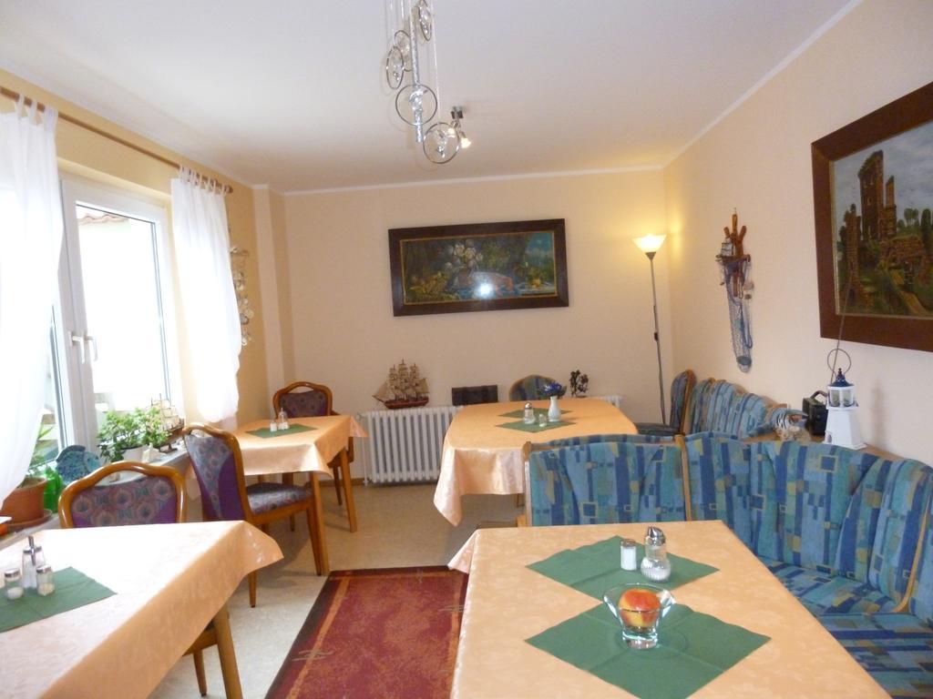 Pension Am Peeneufer Ug Wolgast Exterior photo